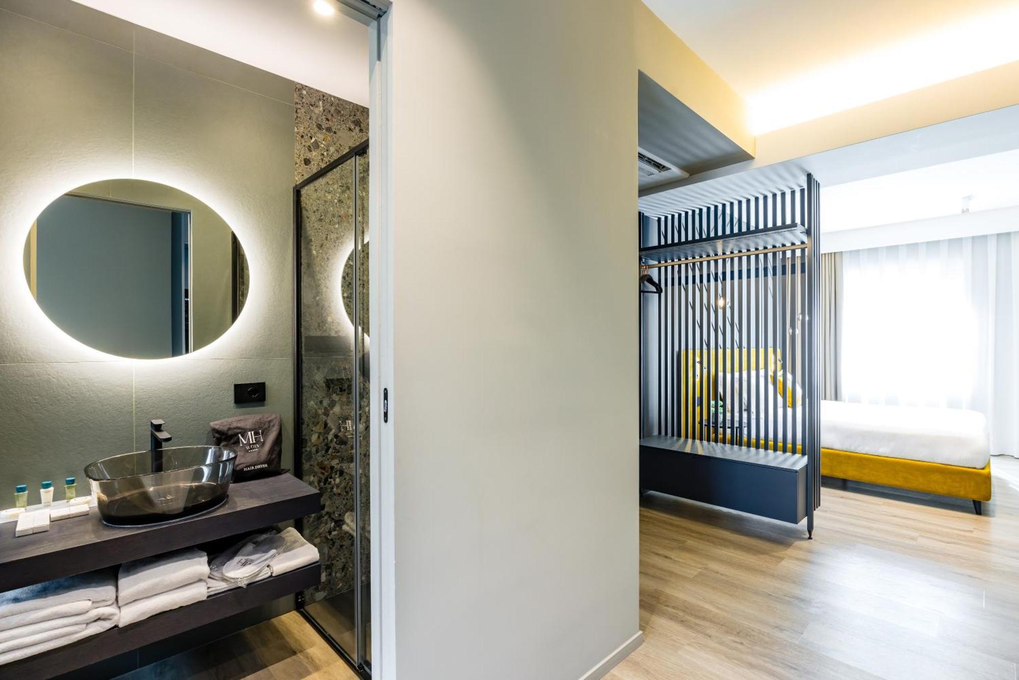 Mh Suites Plebiscito نابولي المظهر الخارجي الصورة