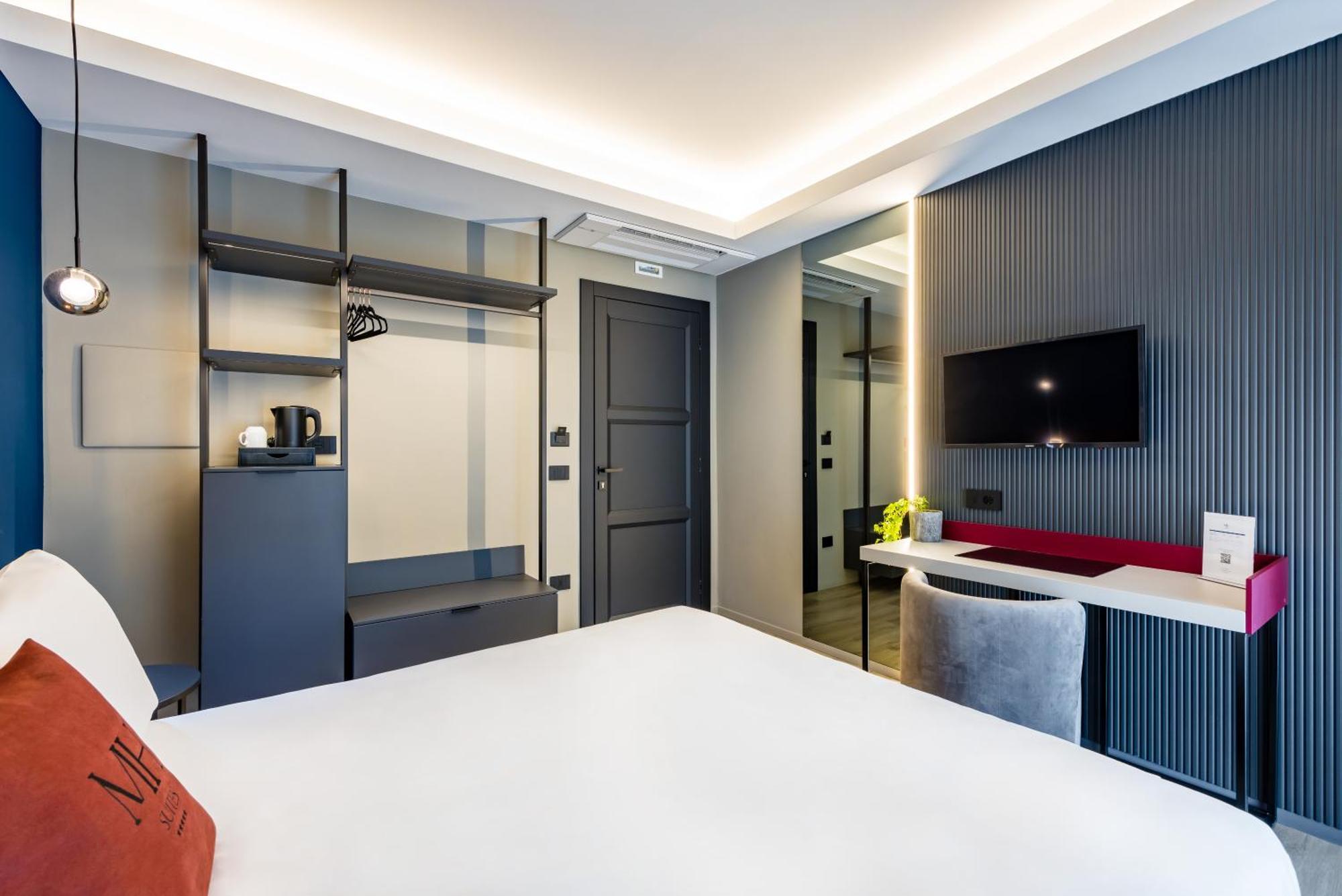 Mh Suites Plebiscito نابولي المظهر الخارجي الصورة