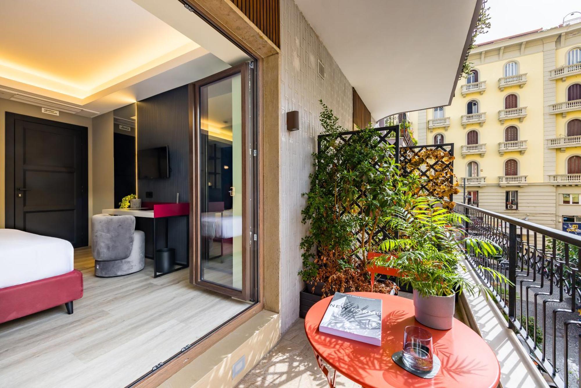 Mh Suites Plebiscito نابولي المظهر الخارجي الصورة